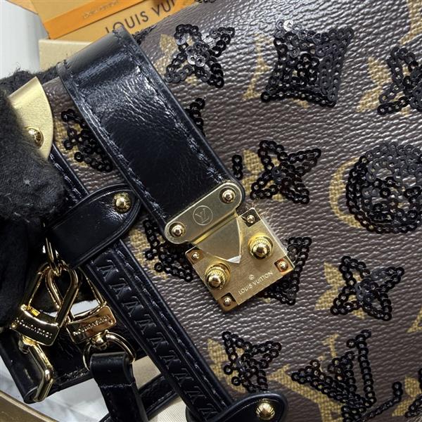 2026124173959994 270